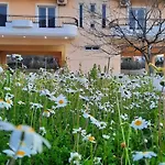 アパート Amarildo Essence Hotel