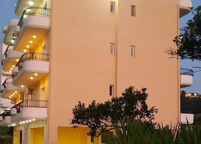 Amarildo Essence Hotel Appartement Himarë
