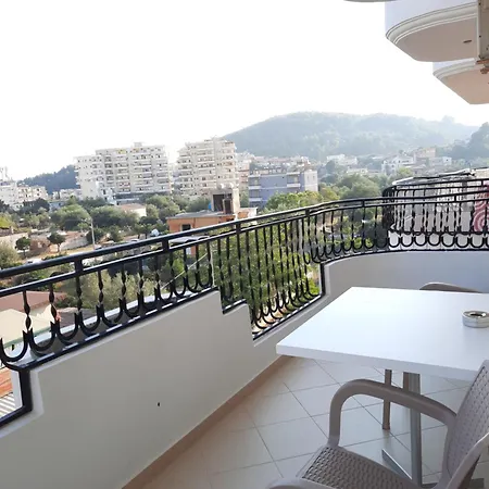 Amarildo Apartment Himare