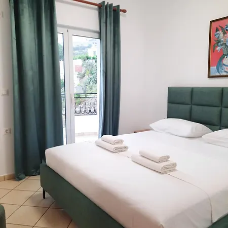 Amarildo Apartment Himare